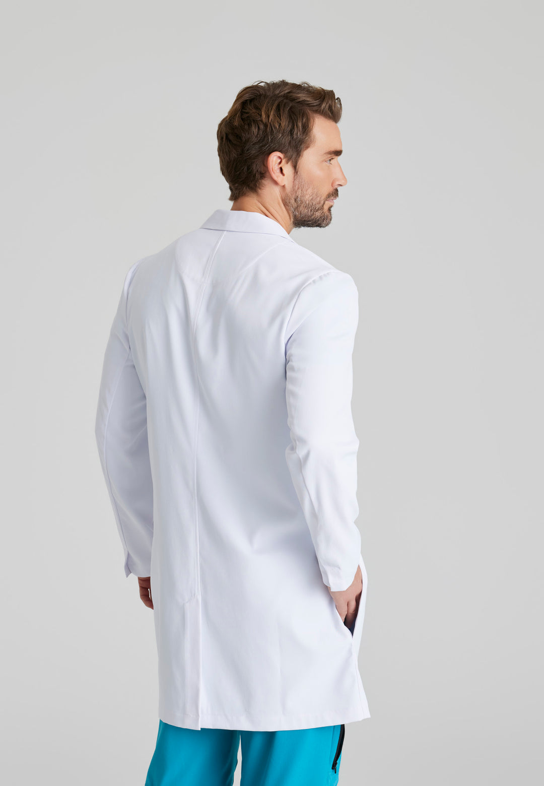 Verse Lab Coat - White